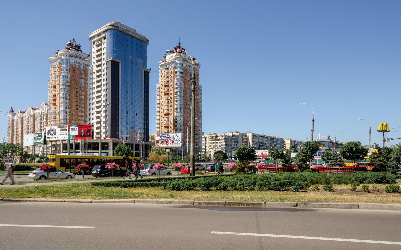 Artal Apartment On Obolonskyi Avenue 16A Kyiv Eksteriør billede